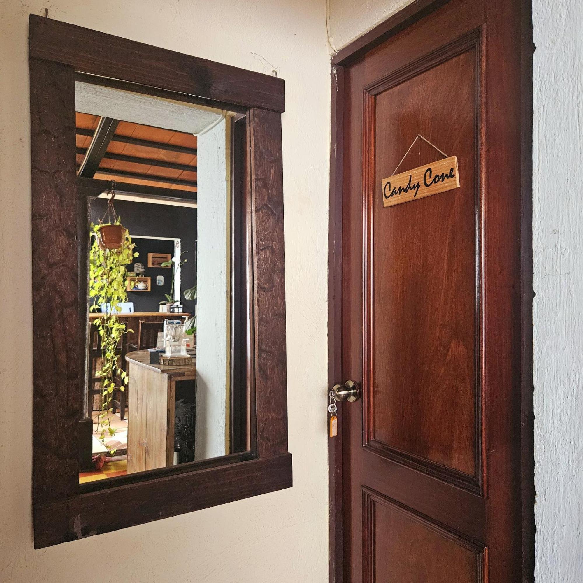 Cermeno'S House Hotel Antigua Exterior photo